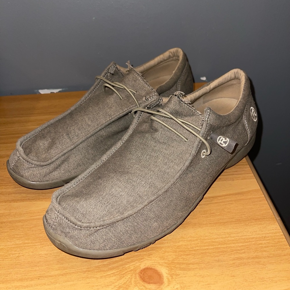 Women’s size 11 Roper slip on shoe